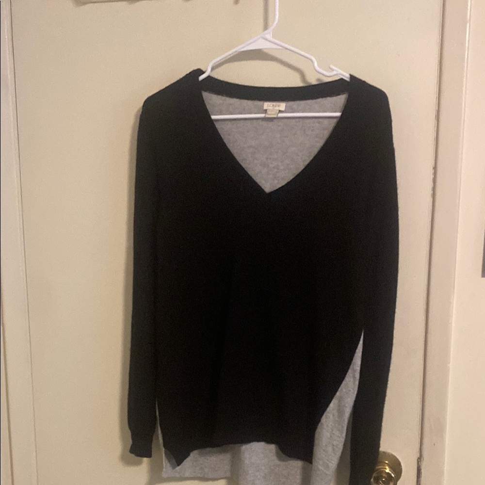 J. Crew Women's Black and Gray Sweater